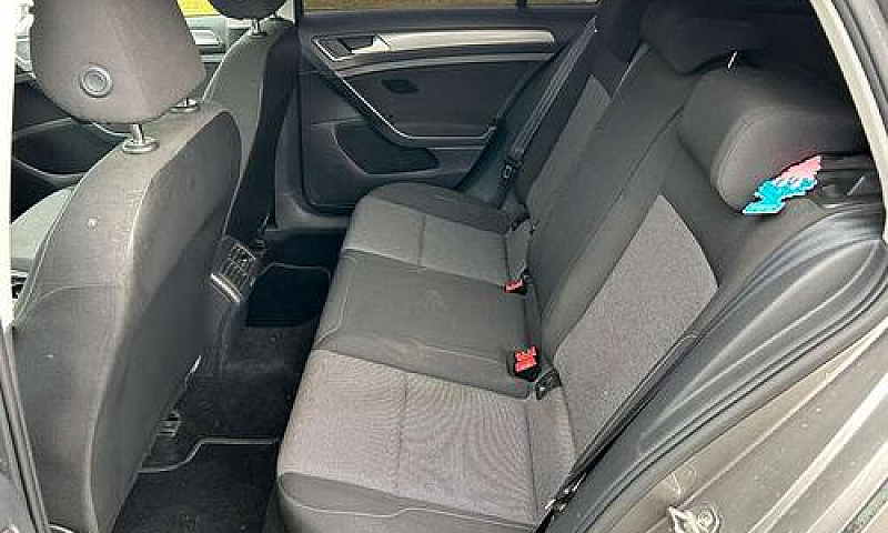 Volkswagen Golf 1.2 ...