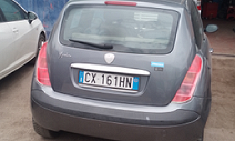 Lancia Ypsilon 1.3 M...