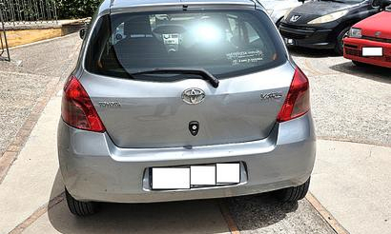 Toyota Yaris 1.3 3 P...