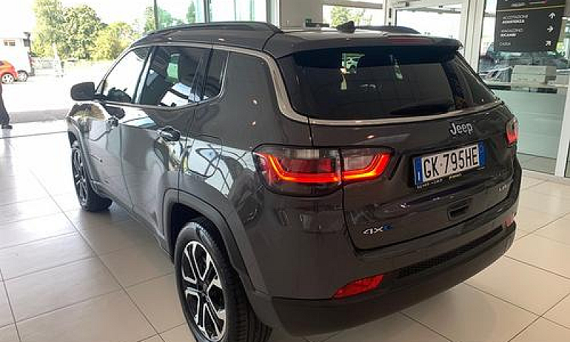Jeep Compass 1.3 Tur...