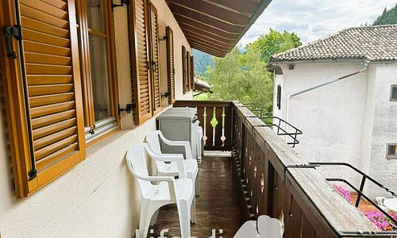 San Lugano: Trilocal...