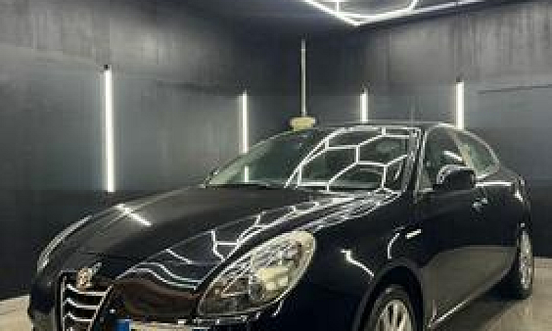 
Alfa Romeo Giuliett...