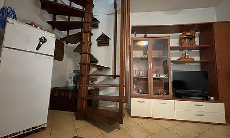 Casa Indipendente Su...