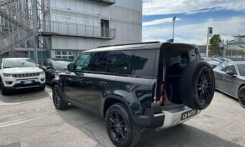 Land Rover Defender ...