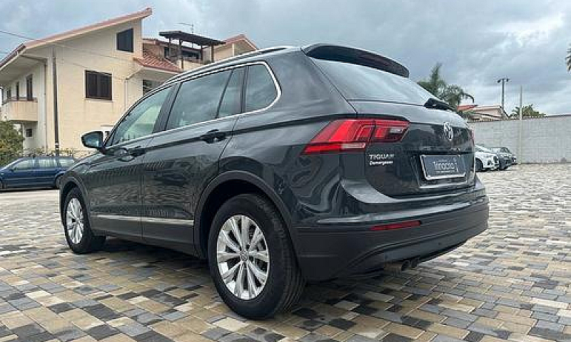 Volkswagen Tiguan 1....