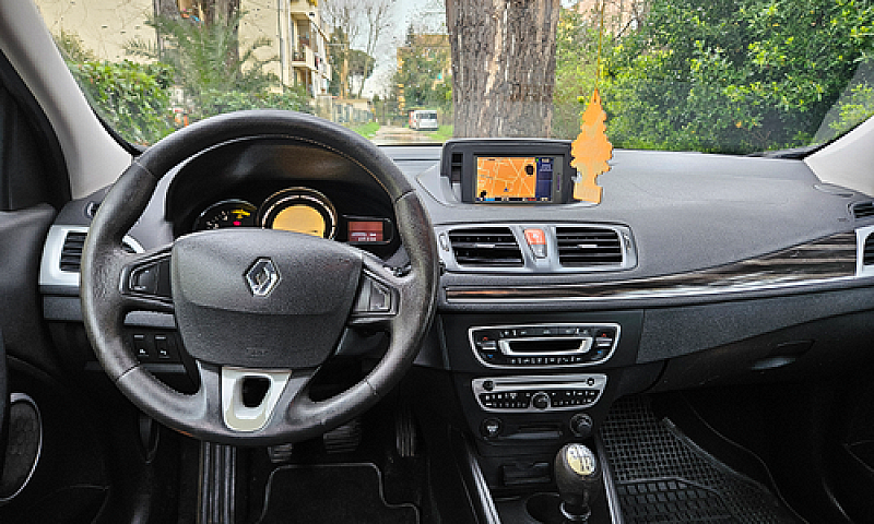 Renault Megane 2011...