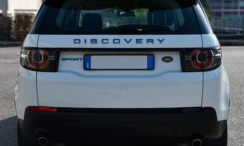 Land Rover Discovery...