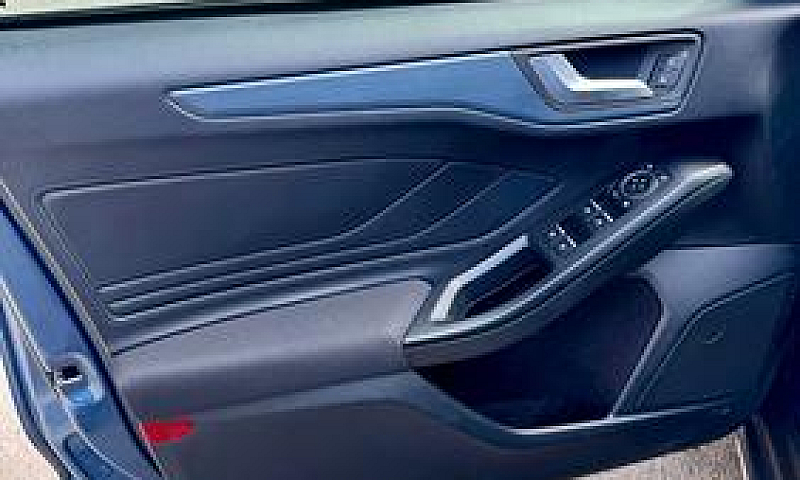 Ford Focus 1.0 Hybri...