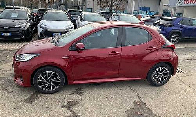 Toyota Yaris 1.5 Hyb...