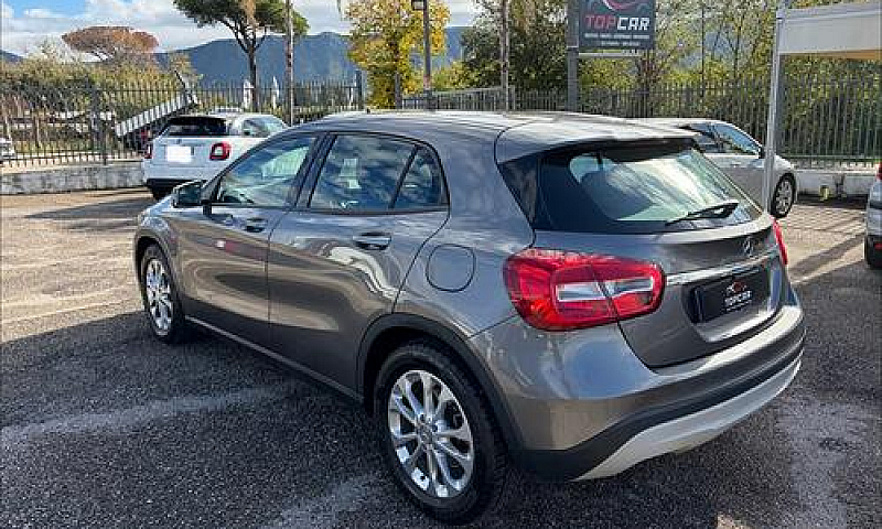Mercedes-Benz Gla 18...
