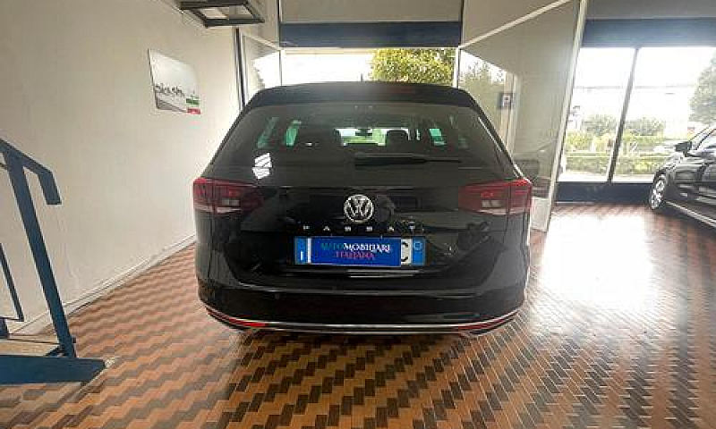Volkswagen Passat Va...