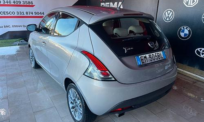 Lancia Ypsilon 1.2 6...