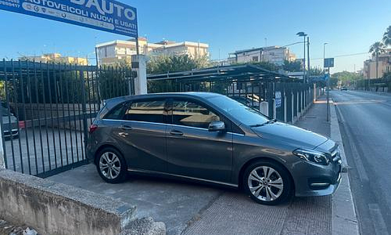 Mercedes-Benz B 180 ...