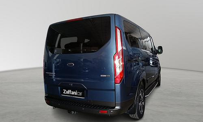 Ford Tourneo Custom ...