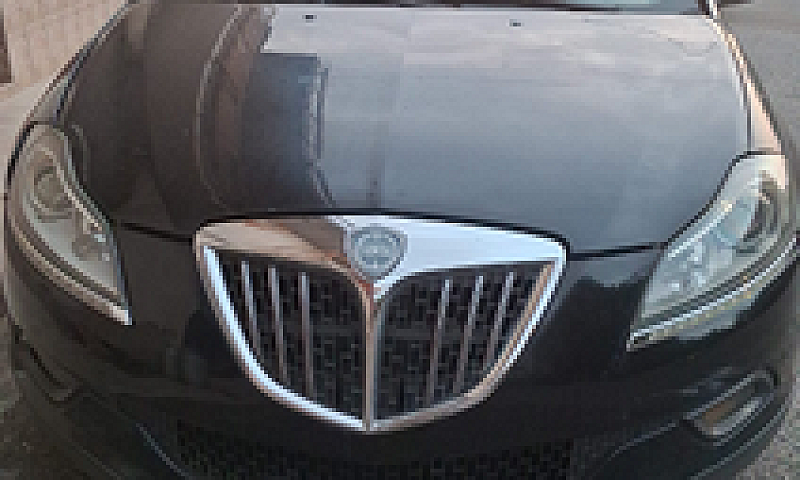 Auto Lancia Delta...