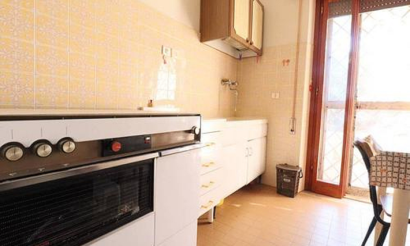 Appartamento Di 63 M...