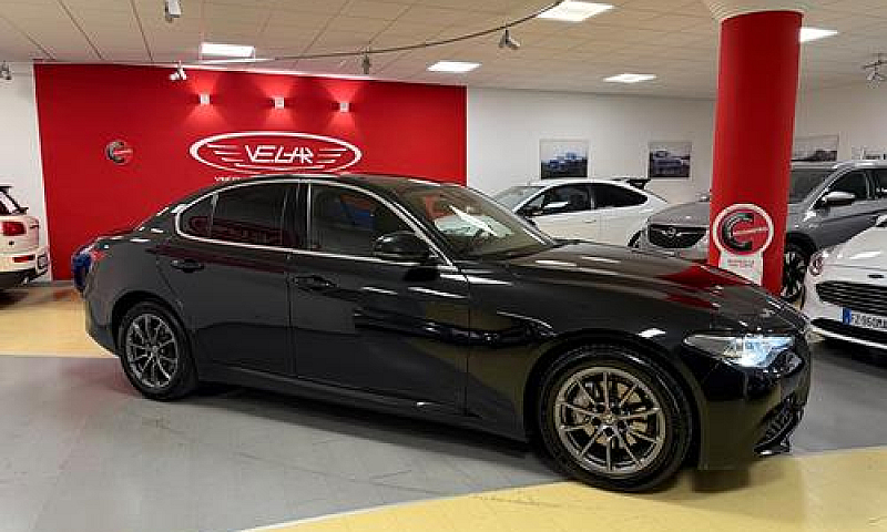 Alfa Romeo Giulia 2....