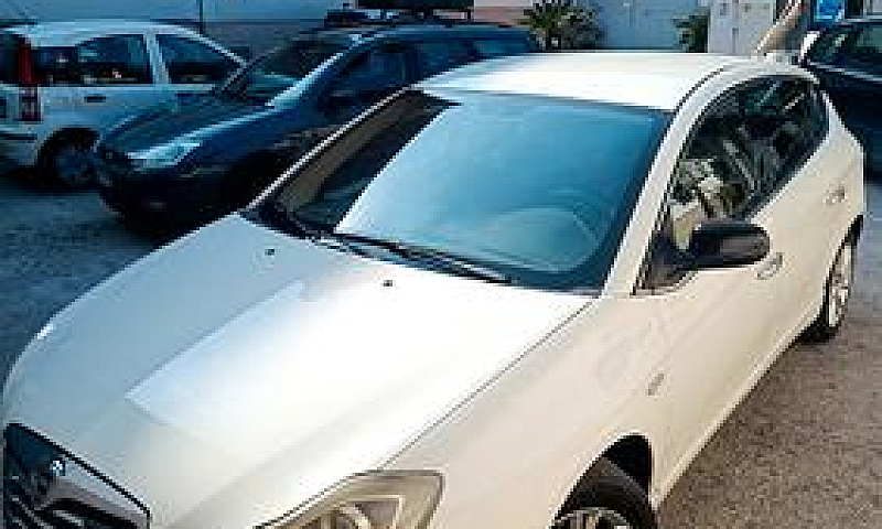 Lancia Delta 2013...