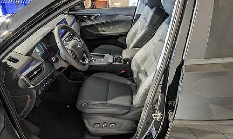Dr Automobiles Dr 5....
