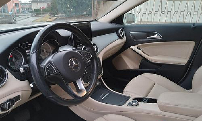 Mercedes Gla (X156) ...