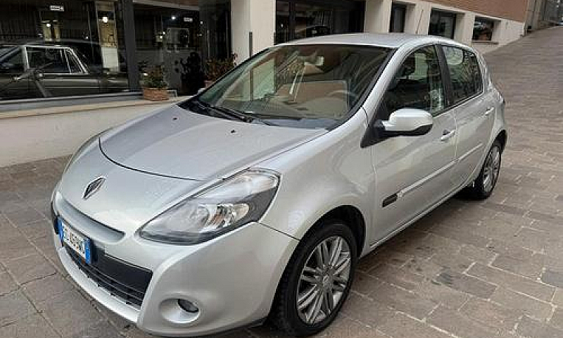 Renault Clio 1.2 16V...