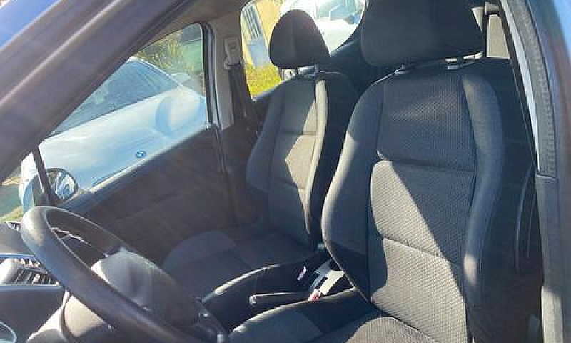 Peugeot 207 1.4 Hdi ...