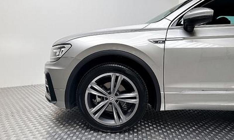 Volkswagen Tiguan 1....
