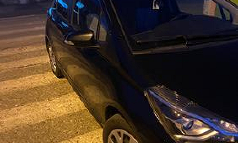 Toyota Yaris 4ª Seri...