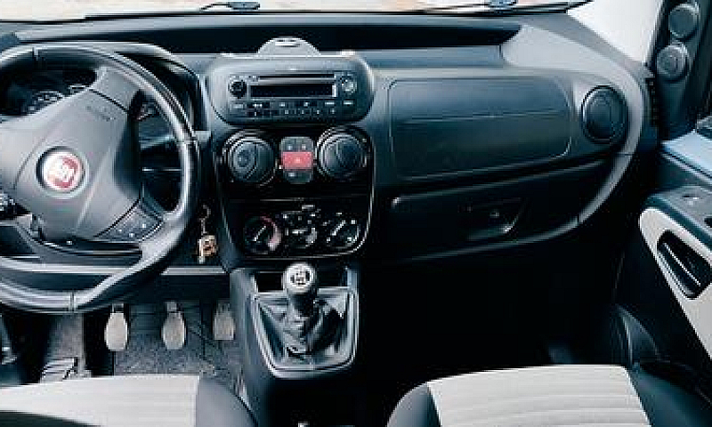 Fiat Qubo 1.3 Mjt 75...