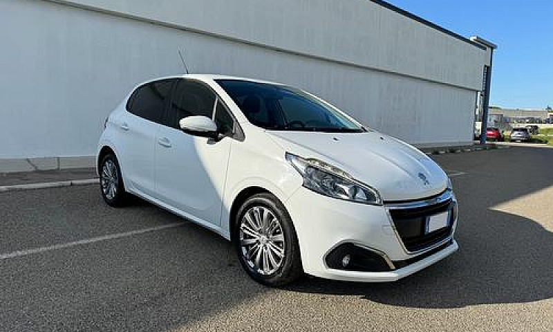 Peugeot 208 Puretech...