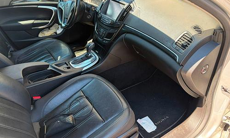 Opel Insignia 1.6 Cd...