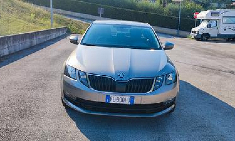 Skoda Octavia 3ª Ser...