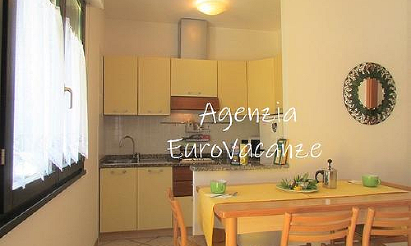 Villaggio Ducale: Tr...