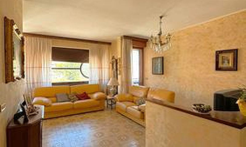 Via Carducci - 135 M...
