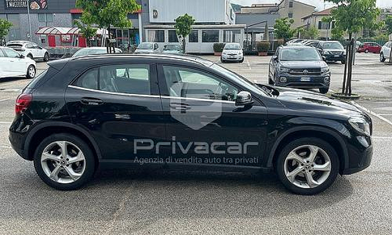 Mercedes Gla 200 D A...