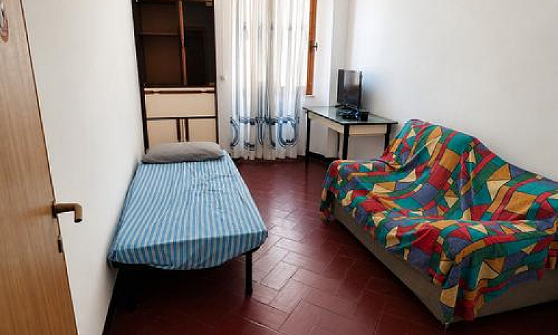 Casa Indipendente Ne...