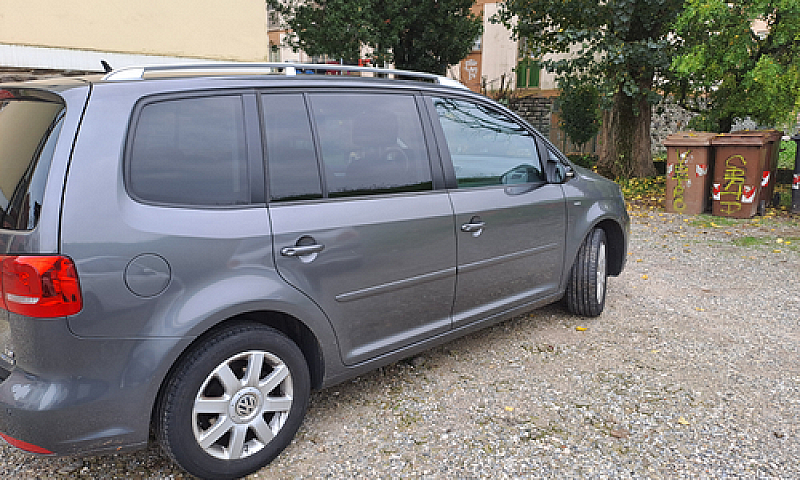 Volkswagen Touran...