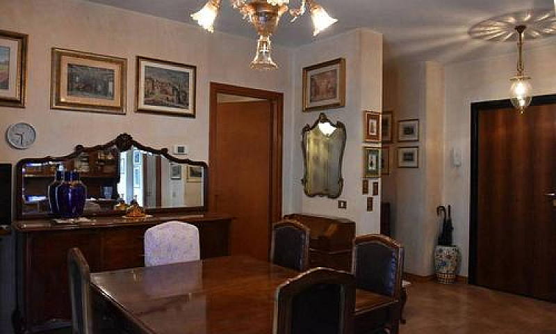 Appartamento Di 66 M...