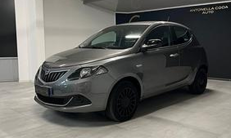 Lancia Ypsilon 1.0 F...
