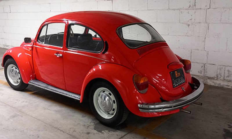 Volkswagen Maggiolin...