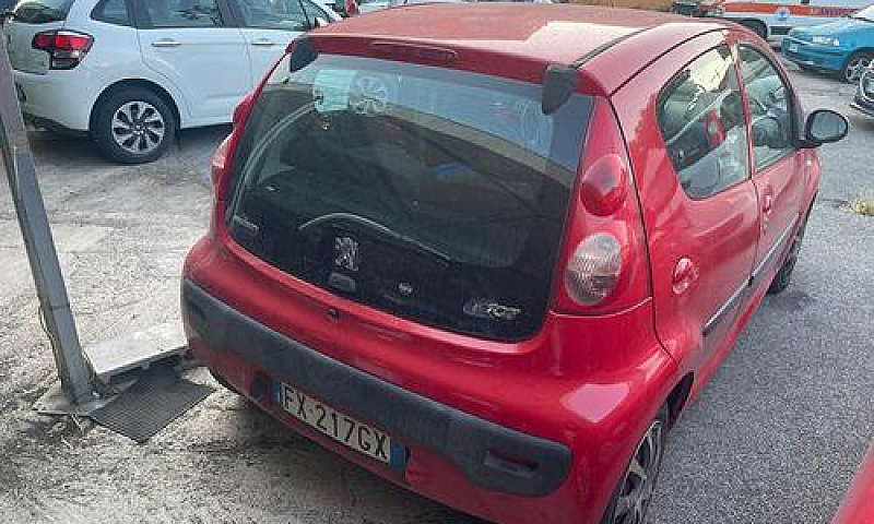 Peugeot 107 1.0 68Cv...