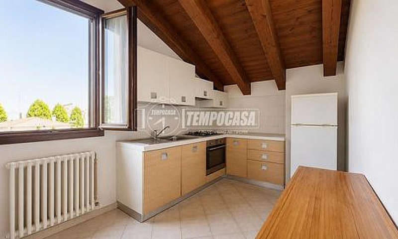 Trilocale Luminoso C...