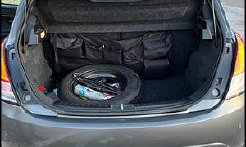 Lancia Ypsilon...
