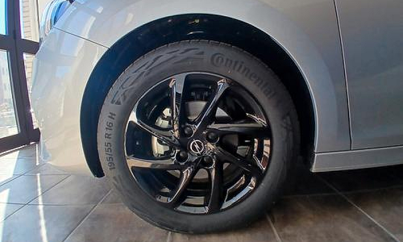 Opel Corsa 1.2...