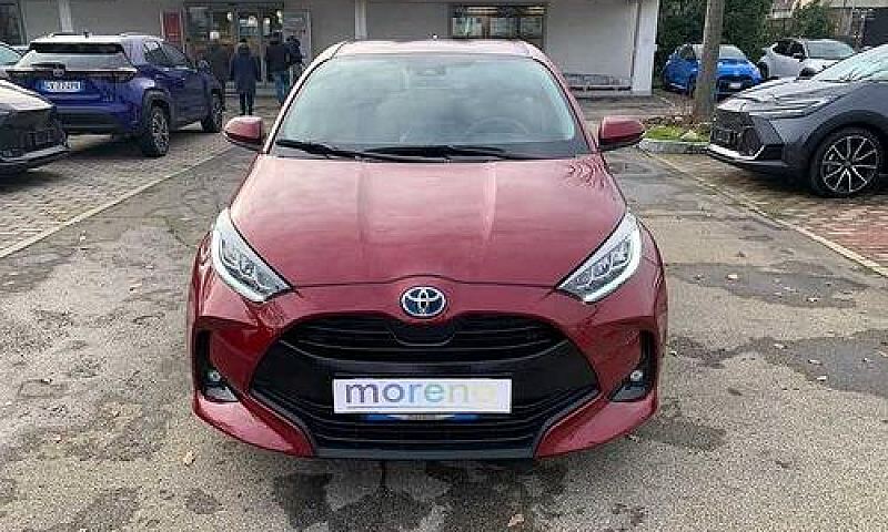 Toyota Yaris 1.5 Hyb...