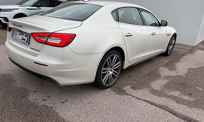 Maserati Quattroport...