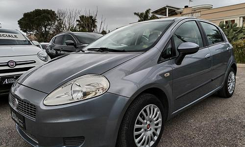 Fiat Grande Punto 12...