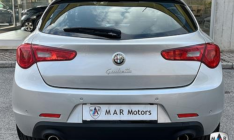 Alfa Romeo Giulietta...