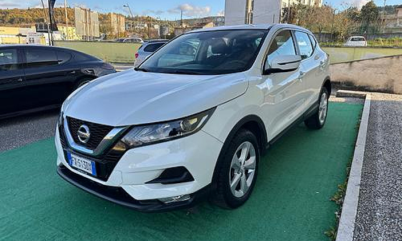 Nissan Qashqai 1.5 D...
