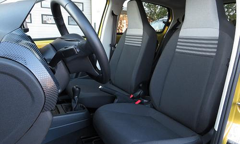 Volkswagen Up! 5P 1....
